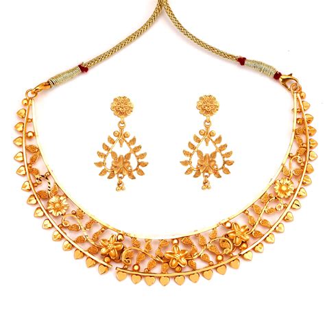 Bagan Bilas Hansuli Necklace Set