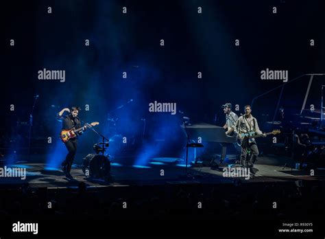 The Internet Song 的图像结果