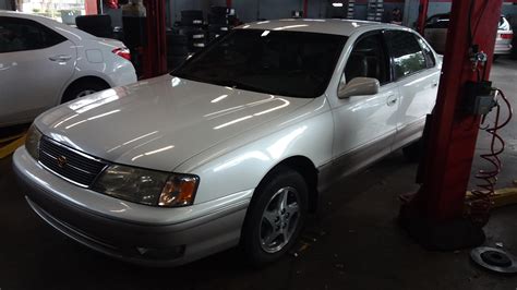 98 Toyota Avalon w/ 28k miles. Super clean inside and out. : Justrolledintotheshop