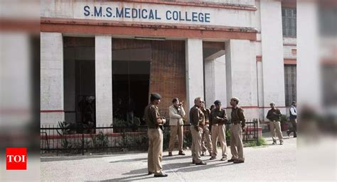 Hoax bomb threat to 2 Jaipur med colleges over Hindi language | Jaipur ...