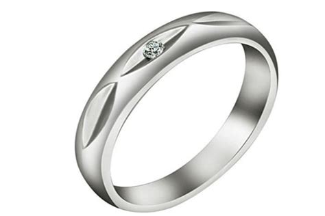 戒指的型号有哪些 购买时注意什么 - 中国婚博会官网
