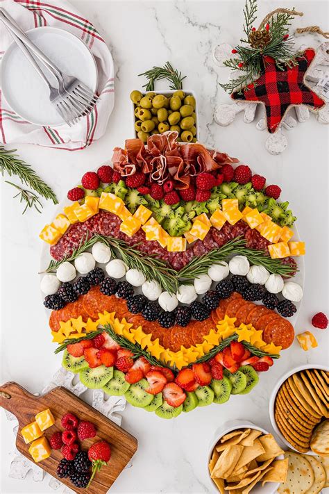 Christmas Charcuterie Board | Recipe | Christmas appetizers, Christmas ...