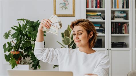 Average Salary By Age In India (2026) – Forbes Advisor INDIA