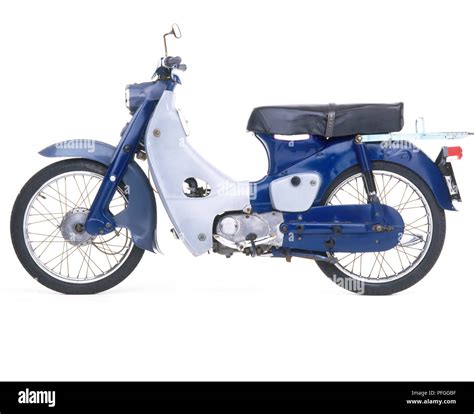 Honda super cub hi-res stock photography and images - Alamy