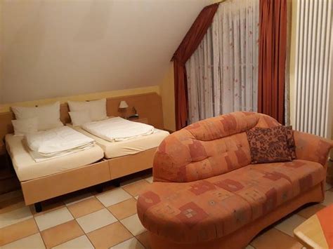 WEINGUT & GAESTEHAUS STRITTER (Ingelheim) - B&B Reviews & Photos ...