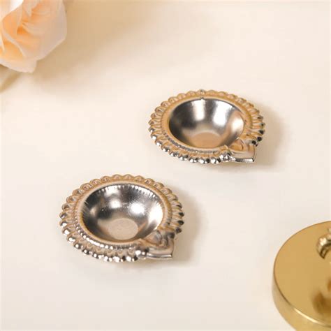 Gift - Buy Treats & Tradition Gift Hamper Online | Nestasia