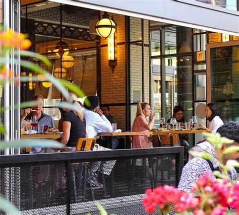 Review: The Dearborn- An urban Chicago tavern rooted in legacy | Trans ...