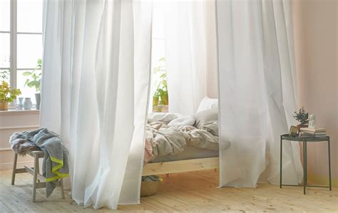 Make White Canopies For Beds