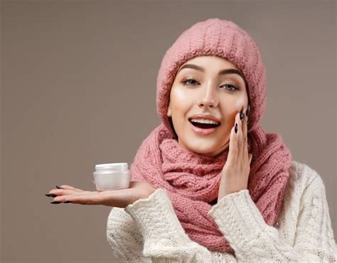 सर्दियों के लिए बेस्ट कोल्ड क्रीम - Best cold Creams for Winter in Hindi