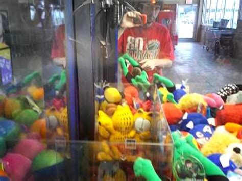 Pinnacle Claw Machine 的图像结果