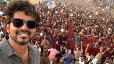 Thalapathy Vijay thanks his fans with epic selfie from Neyveli. See ...