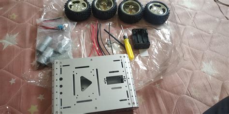 REES52 WiFi Robot Car Chassis 4WD Robot Car Kit Maximum Load 15KG ...