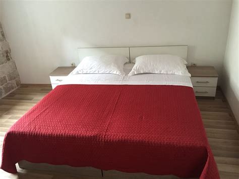 TOP CENTER (Split) - Guesthouse Reviews, Photos, Rate Comparison ...