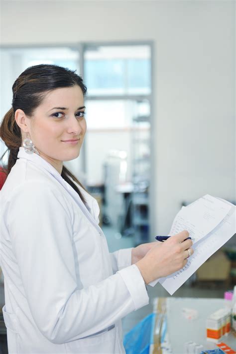 Lab Assistant 的图像结果