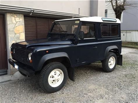 Sold Land Rover Defender 2.000 Mpi. - used cars for sale