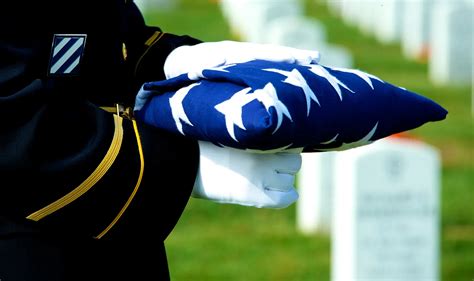 Veterans Headstones And Burial Flags | Steed-Todd Funeral Home & Crematory