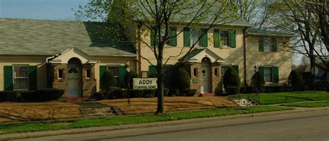 Stroyan Funeral Home | Compassionate Funeral & Cremation Services