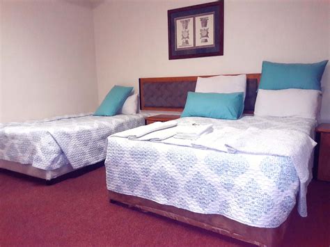 Customer reviews of Eastgate Palms Lodge, , Johannesburg