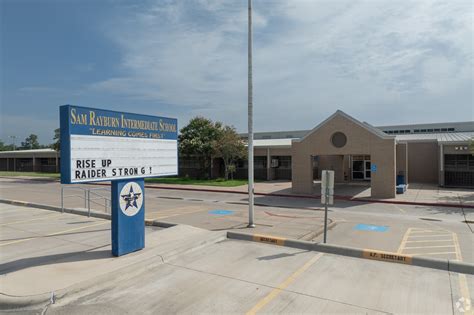 About Miramont Country Club | Schools, Demographics, Things to Do - Homes.com - miramont country club reviews