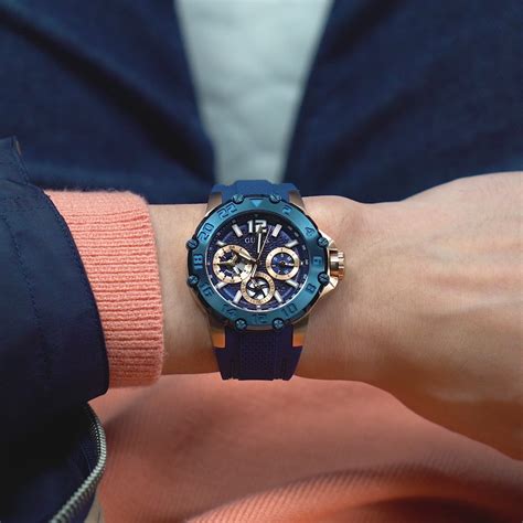 Guess Contender Multicolor Round Dial Multi-function Men Watch ...