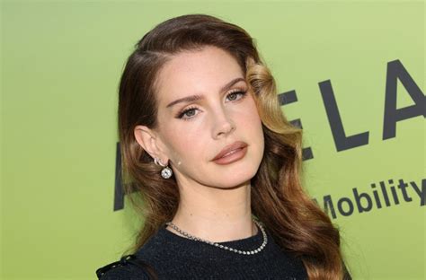 Lana Del Rej drastično smršala, optužuju je da je uzimala ozempik - B92