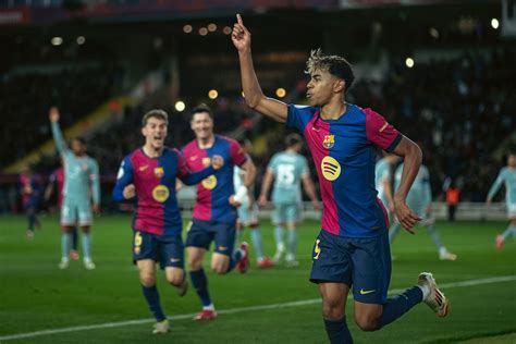 Atletico hold Barca in 'crazy' eight-goal Copa del Rey semi first leg ...