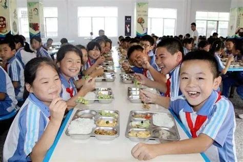 学校蔬菜食材配送标准是什么？如何保证食品安全？
