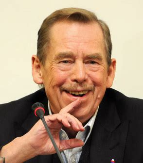 Frases de Václav Havel (130 citações) | Citações e frases famosas