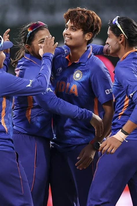 sri lanka tour of india: Get Latest Buzz, Updates, Gossip, Photos & Videos