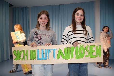 Schulprojekt Mittelschule Eugendorf: Luftsprünge an der Mittelschule - Flachgau