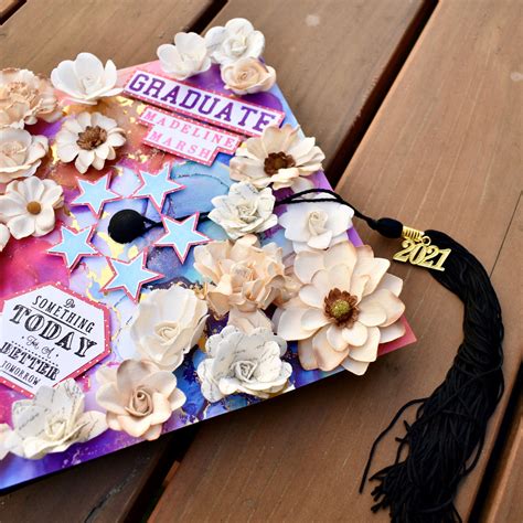 How to Decorate Your Graduation Cap – RubberStamps.com