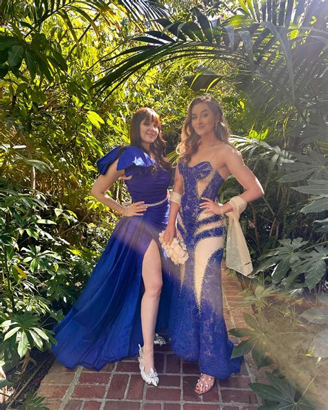 Kelly Lynn Reiter's feet