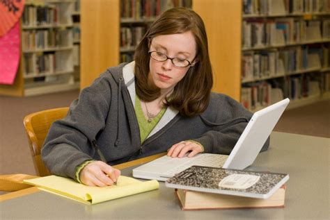 essay writer free online