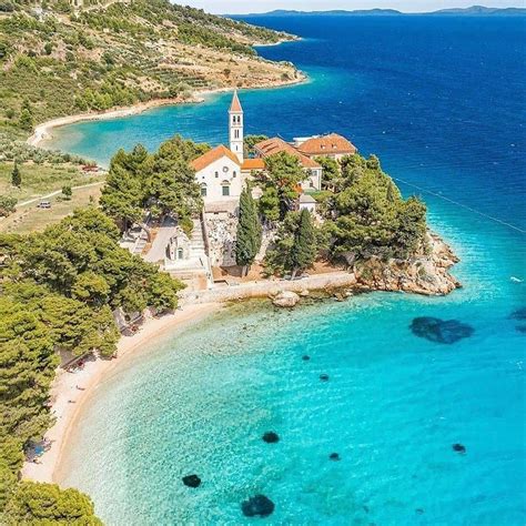 Brac Island, Croatia | Brac croatie, Ile de brac croatie, Croatie voyage