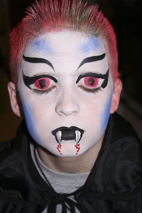 Vampire Face Paint For Halloween at Harold Chappell blog