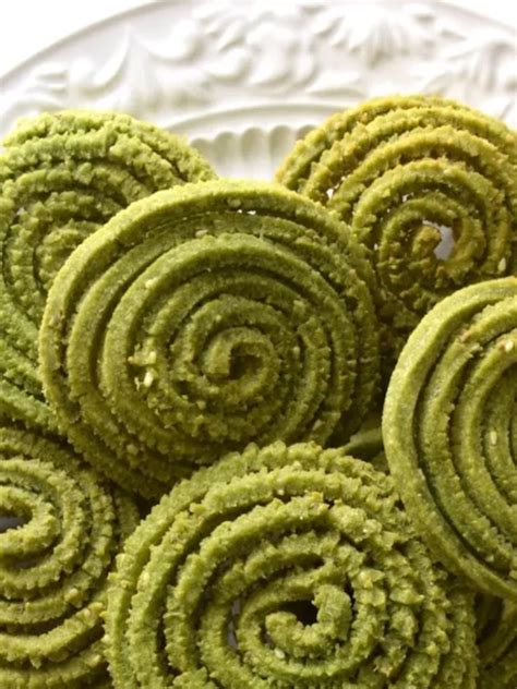 Mangalore Style Healthy Palak Murukku For Untimely Snacking | Times Now