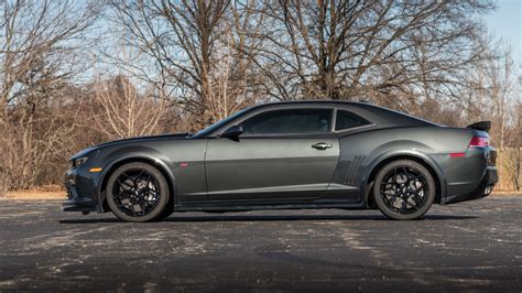 2015 Chevrolet Camaro Z28 at Indy 2019 as T174 - Mecum Auctions