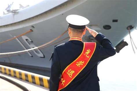 [LiaoNing] China’s first aircraft carrier has entered into service ...