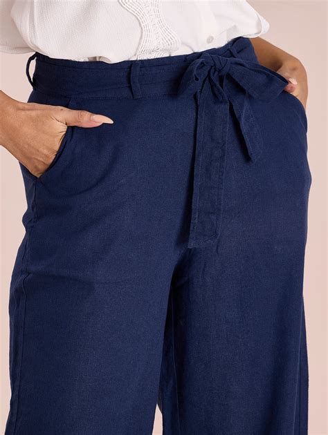 Women Solid Navy Linen Mid Rise Culottes