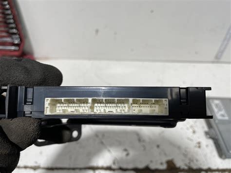 Corolla Smart Key Module Location 的图像结果