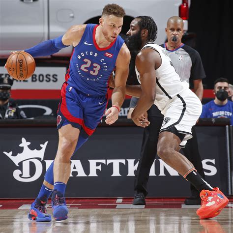 Blake Griffin Shoe Logo