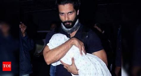 Watch: Shahid Kapoor gets into 'protective dad' mode as he carries ...