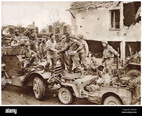 The Allies meet at the closing of the 'Falaise Pocket' Stock Photo - Alamy