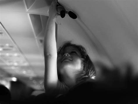 Guide to Airport Security Wait Times - iFLY