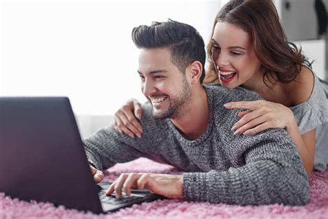 4 Things To Do With Your Partner When You Are Quarantined At Home ...