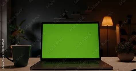Computer Console Greenscreen 的图像结果