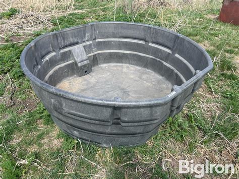 Rubbermaid 300 Gallon Stock Tank Dimensions at Arnold Heyward blog