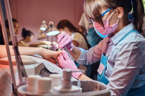 Nail Tech Course 的图像结果