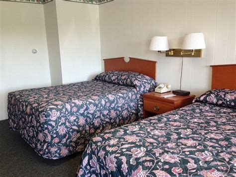 KATAHDIN VALLEY MOTEL (Sherman Mills) - Hotel Reviews & Photos ...