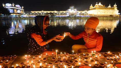 Diwali Festival [Video] — Biggest religious festival in India. Diwali ...